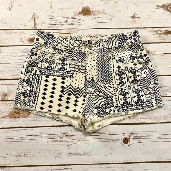 Bullhead Pants - Bullhead Denim Co. Printed Shorts